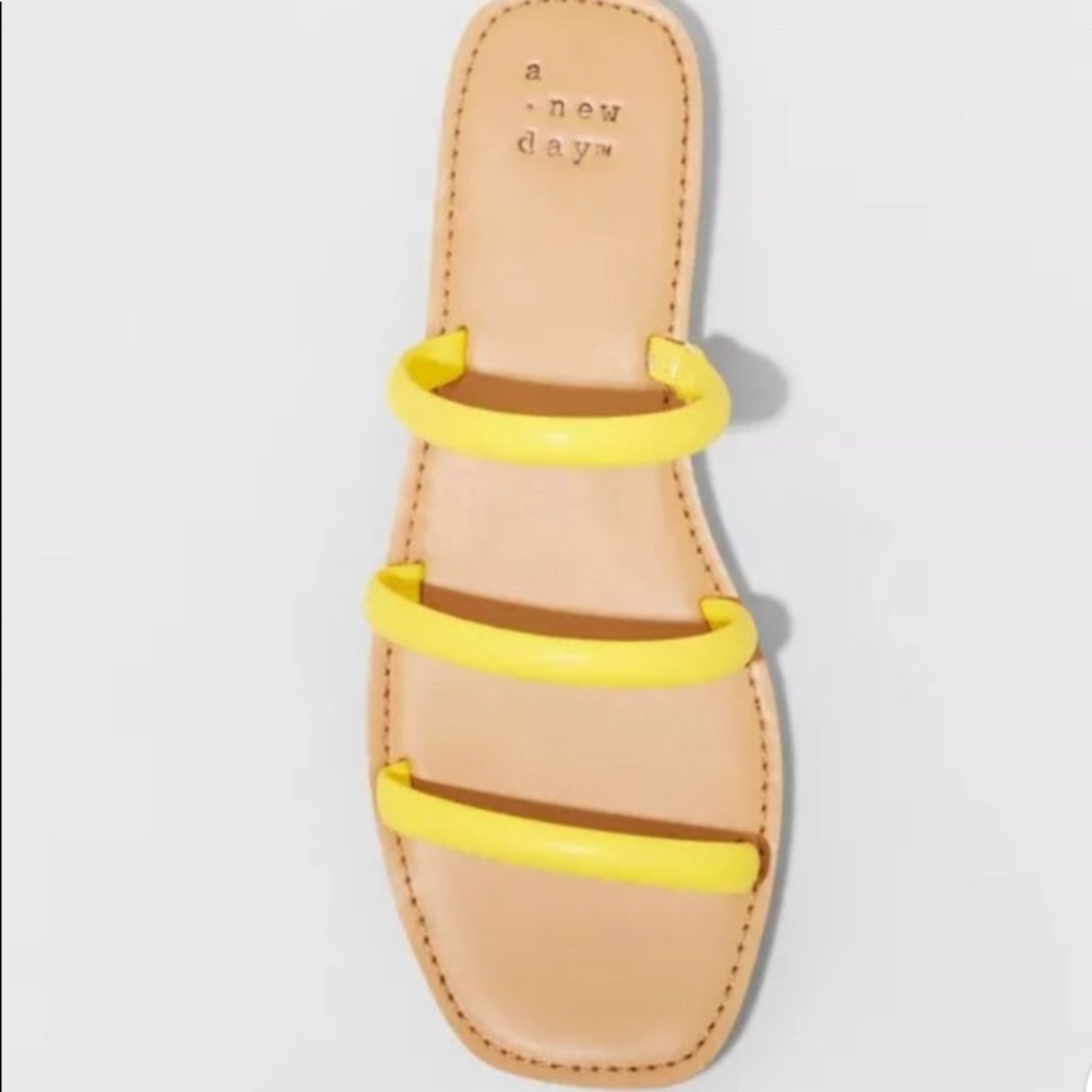 LMT: a new day Wren Sandals in Yellow Gold